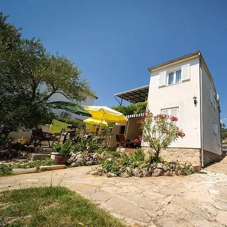 Apartment Lanadoti