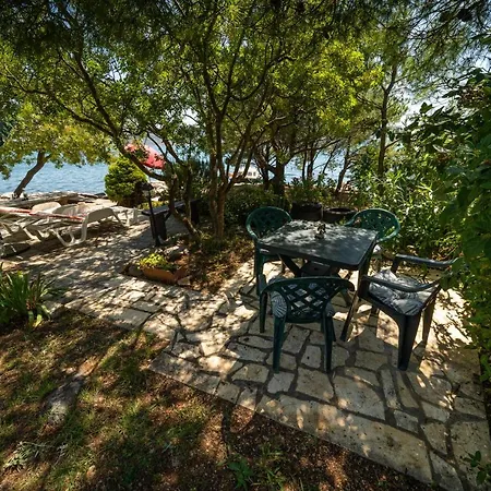 Apartment Lanadoti Seline