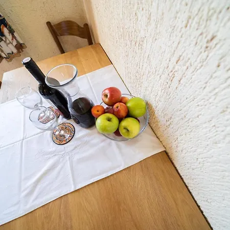 Lanadoti Apartment Seline