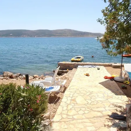 Lanadoti Apartment *